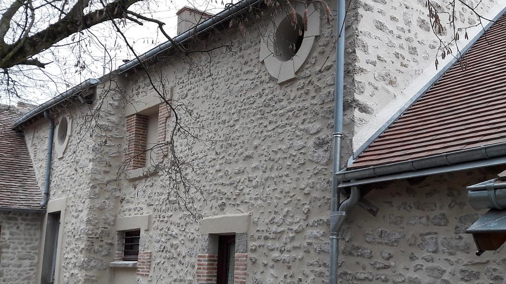 Ravalement en pierre, réalisation de l’entreprise Courtin