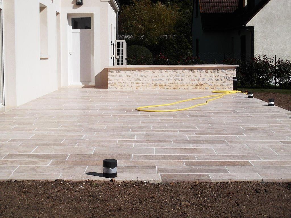 Terrasse en carrelage
