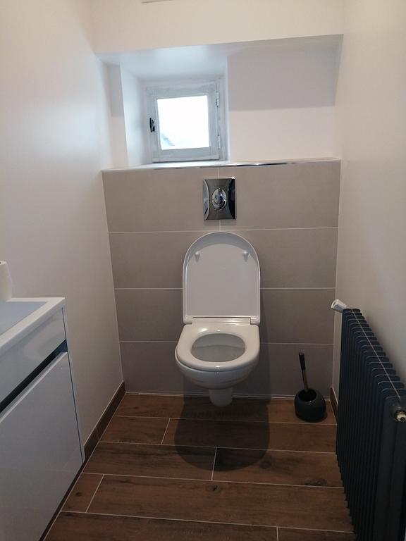 Réaménagement des toilettes, réalisation de l’entreprise Courtin